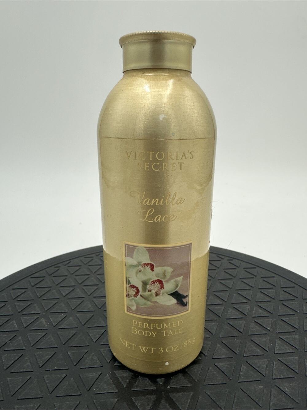 Vintage Victoria's Secret Vanilla Lace Perfumed Body Talc Powder 3 oz.